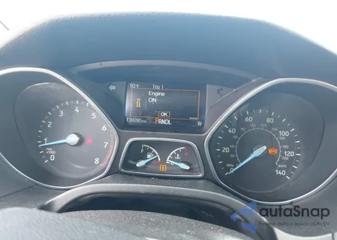 2015 Ford Focus Se z USA, uszkodzony, nr VIN 1FADP3K21FL317795